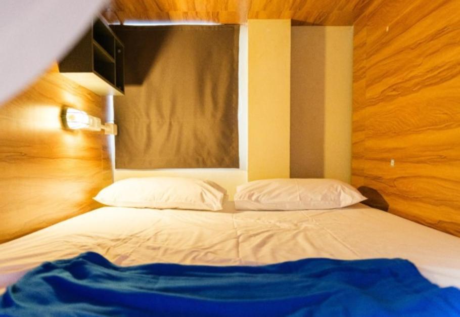 Auberge de jeunesse Slumber Surf Phuket Kata Extérieur photo
